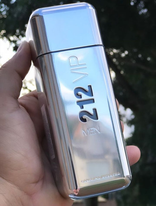 212 VIP Men 100ml EDT Masculino.